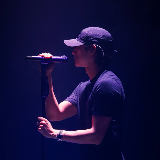 IM_NaverDaum's tweet photo. 🐈‍⬛🎤CHANGKYUN PERFORMANCES (LINKS) 🎤🐈‍⬛

✅Live Performances
✅Covers
✅Concerts ( MBB fancams)
✅ All Festivals ( MBB fancams)
🔗https://t.co/FWie4i1FLI

@imteamim
#IM #아이엠 💜🌹 https://t.co/SANEerq6IQ