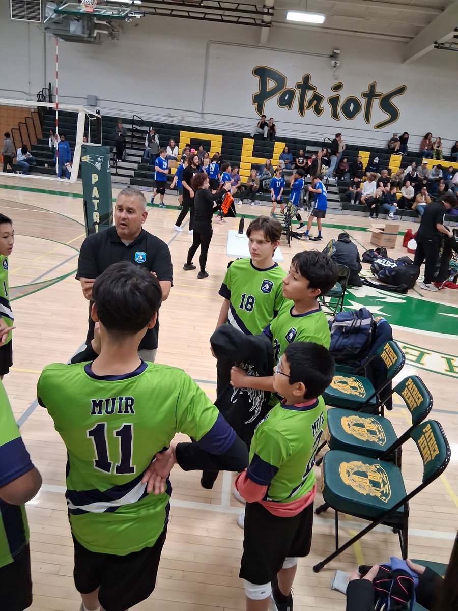 The results weren't what we wanted, but the effort was 100%. 😤 Proud of the guys for never giving up on a single play.
Highlight: A massive 15-ace performance in a single set! ⚡️ See you back at practice. 🏐🔥