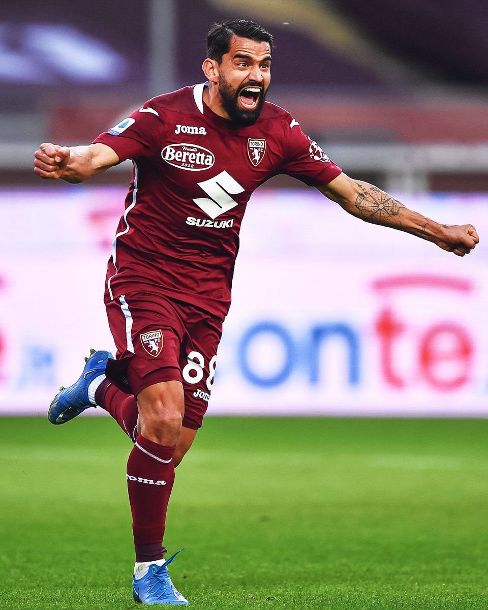 SerieA_ES's tweet image. Hoy celebra el General porque su querido Táchira está de fiesta 🫡🥳

¡Felicidades a los aurinegros! 💛🖤🇻🇪