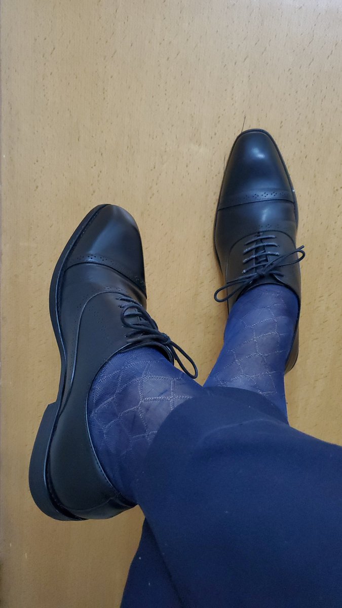 戀上襪的人 (@kwong_mic) on Twitter photo 