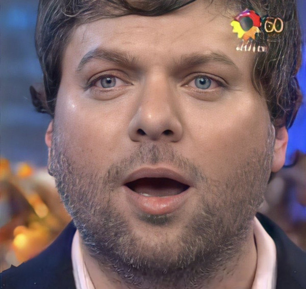 Lady__Mermelada's tweet image. Cuando era chica no me gustaba el queso y en casa cuando había empanadas separaban

- para la familia de jamón y queso
- para mi de jamón y “SOQUE” 

Yo unos años después