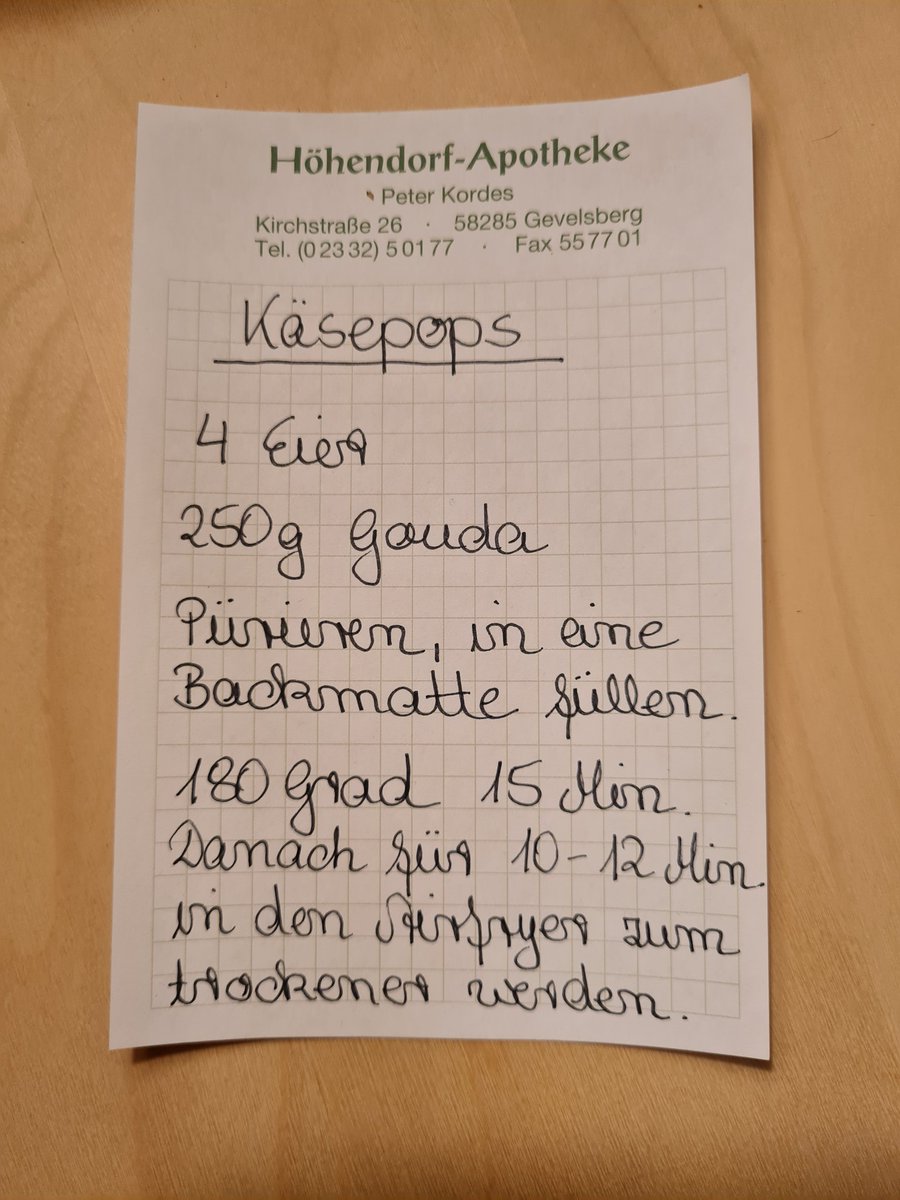 BrenaLilly's tweet image. #twitterrudel
Falls jemand die Käsepops nachbacken möchte, die in unseren Geschenkpaketen in Essen waren, habe ich hier auch nochmal das Rezept für euch: