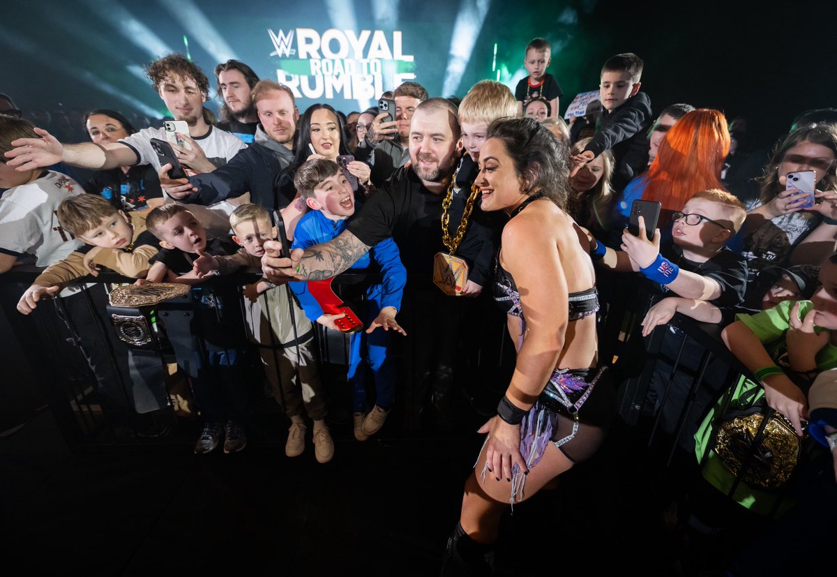 WWEUK's tweet image. Thank you, Glasgow! 🏴󠁧󠁢󠁳󠁣󠁴󠁿 💙 🤍