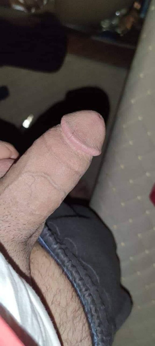 merEr34750's tweet photo. @gayclubbtr Hadımköy ömerli tarafında pasif varmı https://t.co/J8Bd6iKceA
