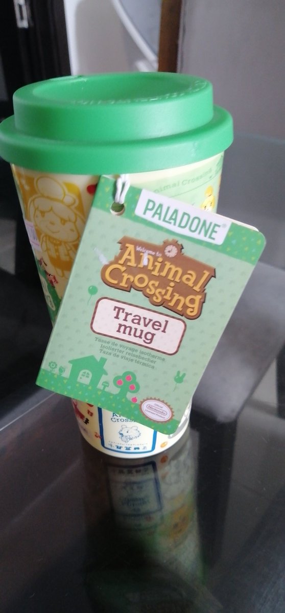 Que Sorpresa más chulada, mi hermano me ha regalado un vaso de Animal crossing.. Es el mejor sabe lo que me gusta. Poco a poco voy coleccionando cositas de de juego! ✨