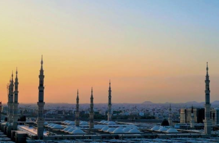 VoiceOfIslamUK's tweet image. Can a Prophet still come?

Tune in to Understanding Islam as we explore the meaning of ‘Khatam’ and the claims of the Promised Messiah (upon whom be peace).

Listen back: ow.ly/CTOX50XPqOX

 #UnderstandingIslam #PromisedMessiah  #Prophethood #IslamicTeachings