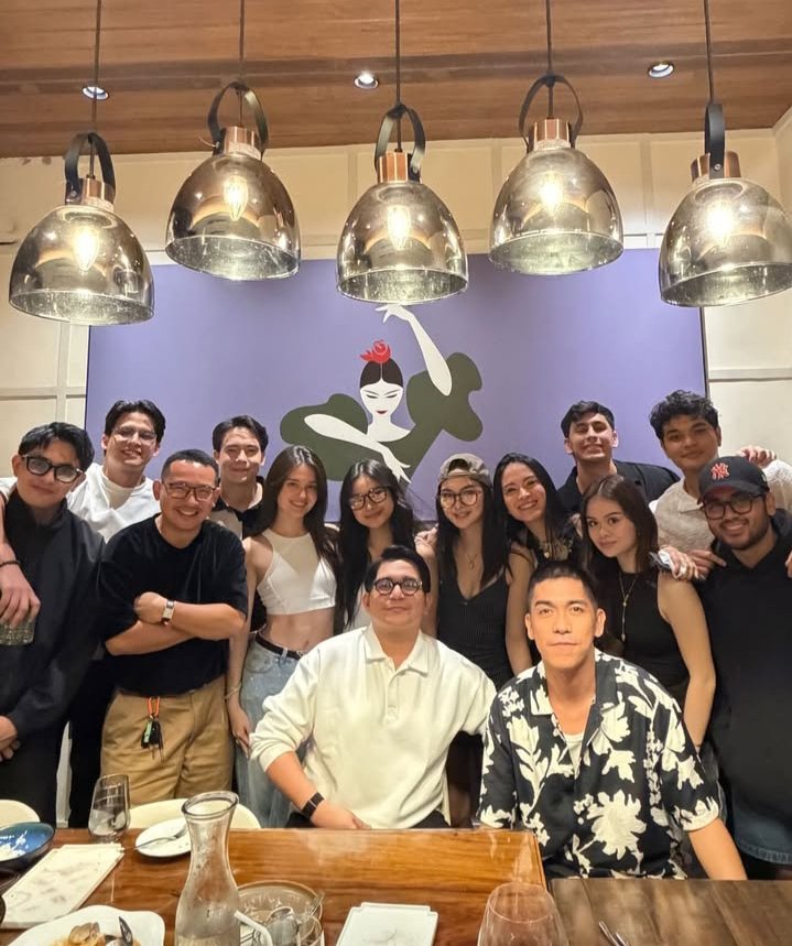 Shingy143's tweet photo. End year party with
Team Erik :) 
My JPKAI together again 🌸🐝💗✨
#KaiMontinola 
#JpCabrera
#Jpkai https://t.co/i58rvPOTkF
