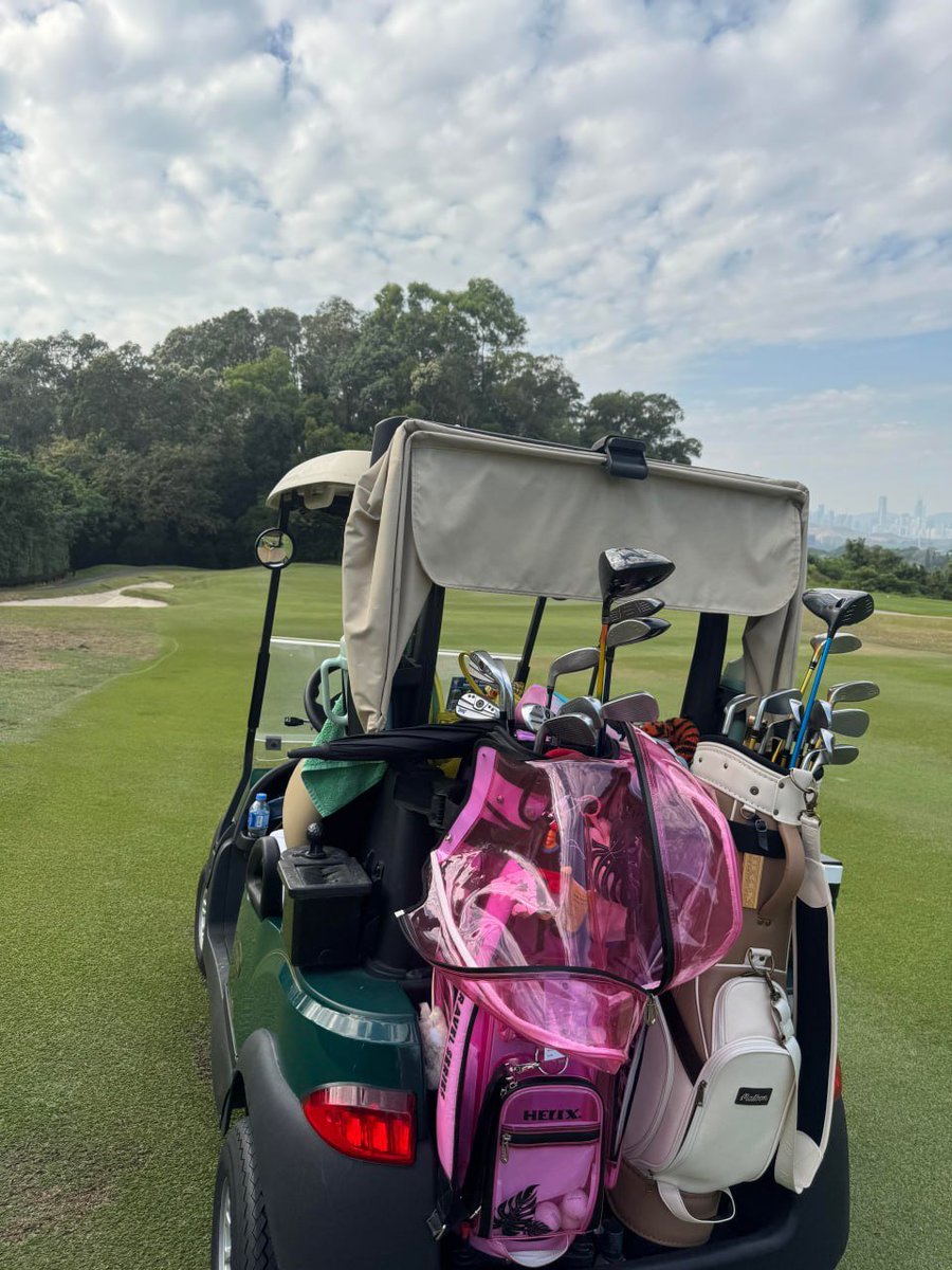 yeahiam's tweet image. Golf is just a long walk interrupted by great shots. #usalife #America #Golf