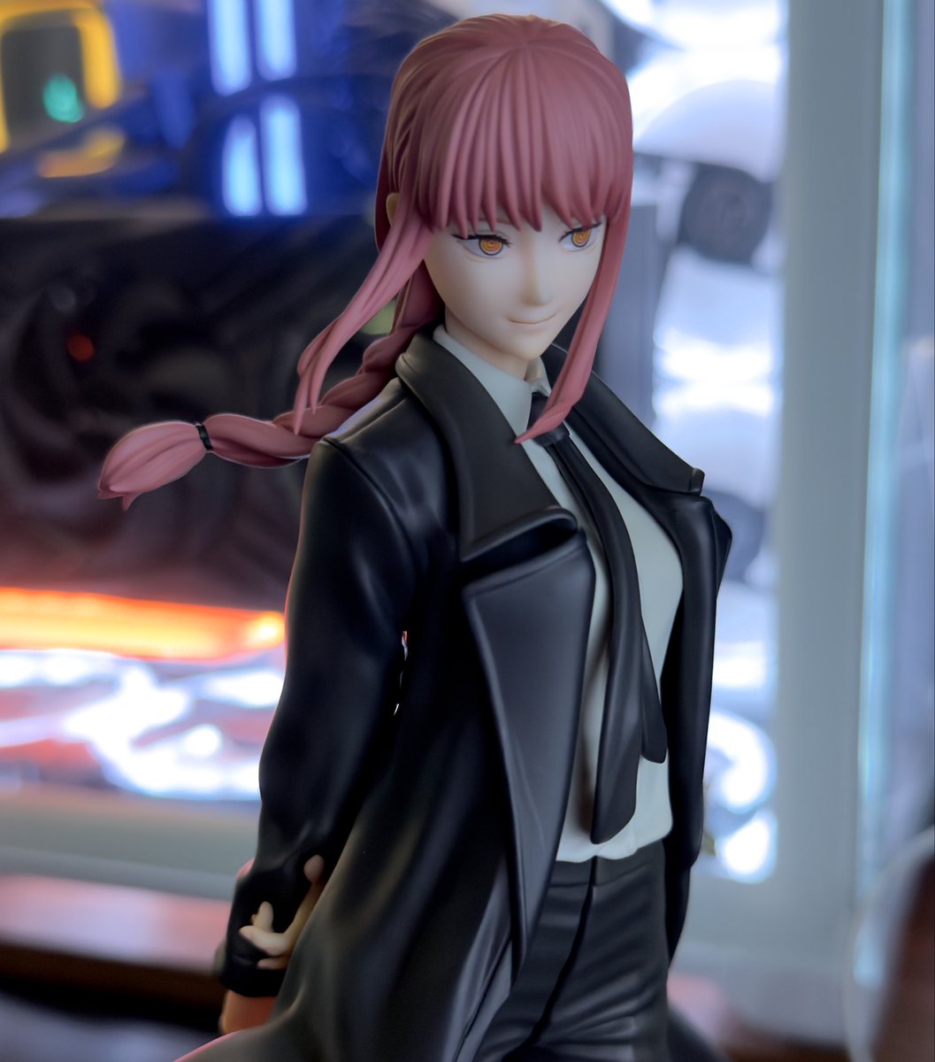 This Makima figure looks gorgeous, her face is perfect!!! <a href="/AmiAmi_English/">AmiAmi English</a>