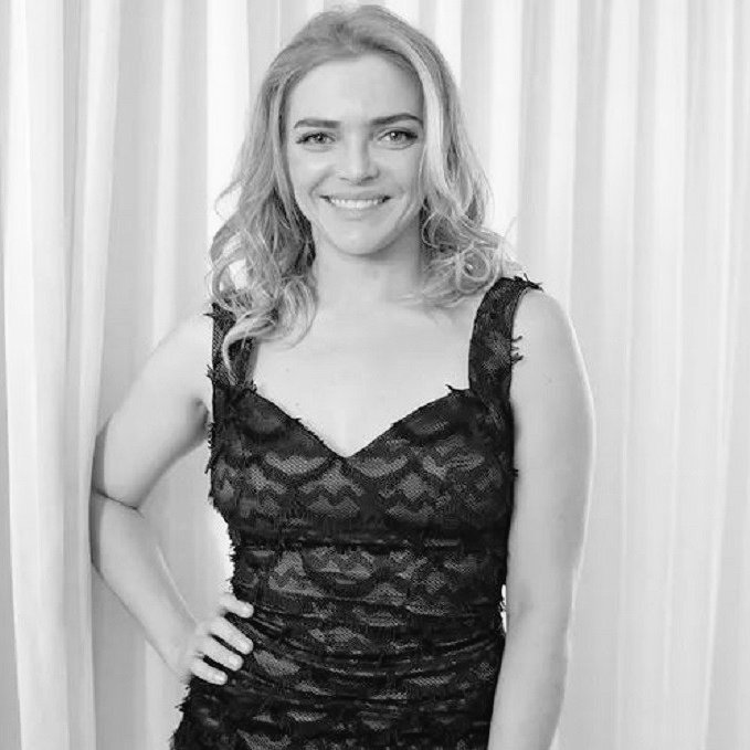 forumeplay's tweet image. GENTE? Morreu aos 48 anos a atriz Titina Medeiros, a eterna Socorro de Cheias de Charme.