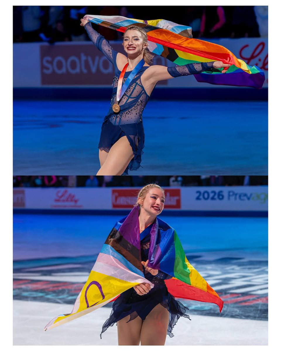 kaorigladiator's tweet image. i 😭 love 😭 her 😭 so 😭 much 😭