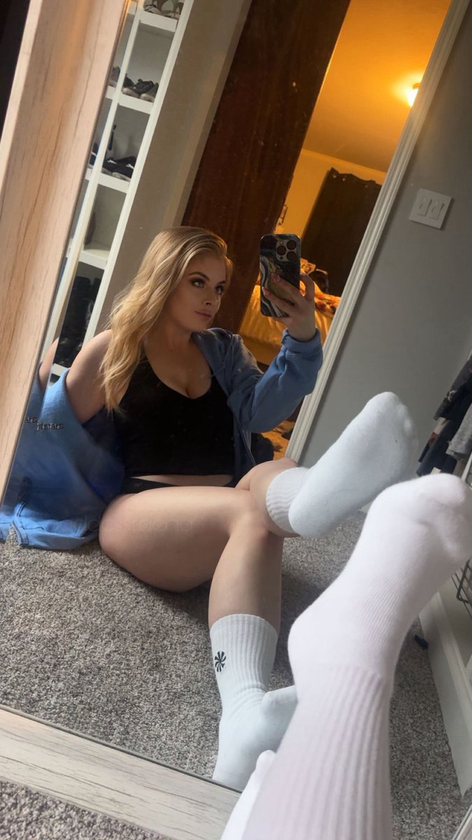 Goddess Raena 💎 tweet media