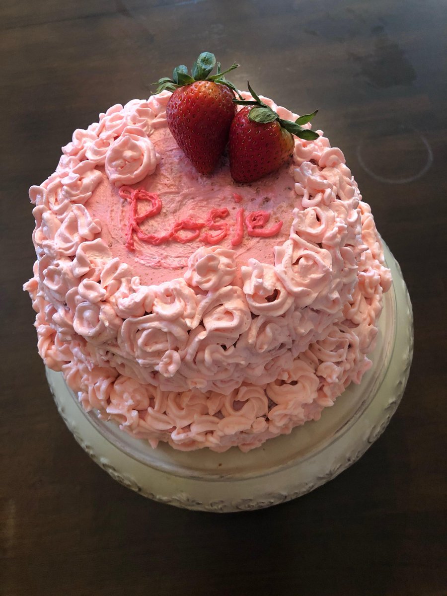 It’s my birthday today🥳🎉🎂🎁💐💋