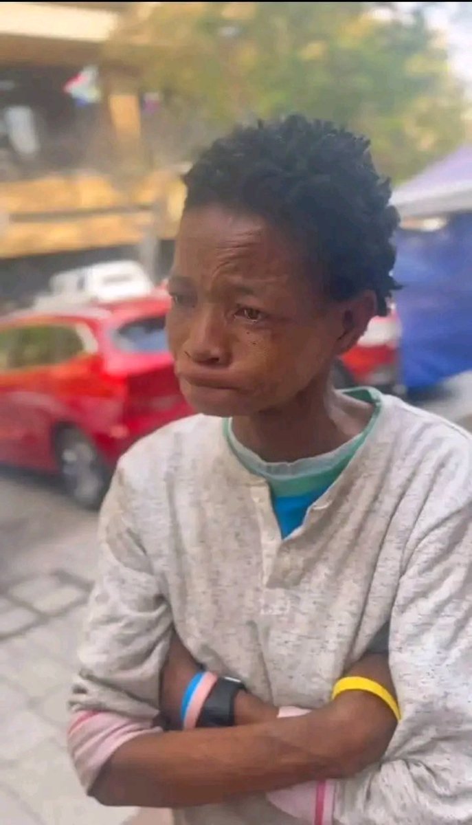 joy_zelda's tweet image. How it started   vs  How it ended

Mr Moloto 💐❤️