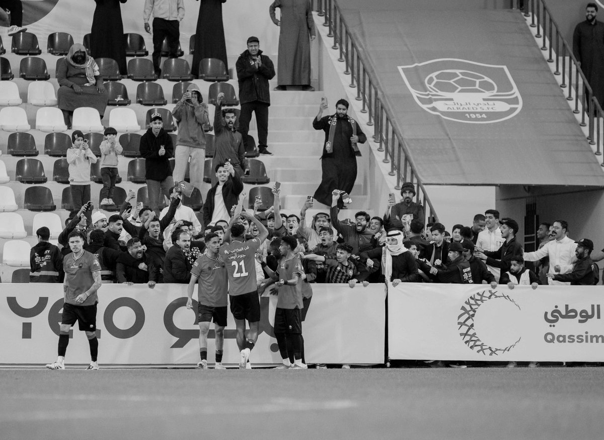 معاك في الشدّة قبل الرخاء،
وفي الضراء قبل السراء،
وسنبقى معك دائمًا وأبدًا ☝🏼❤️

 #درع_الرايد_جمهوره