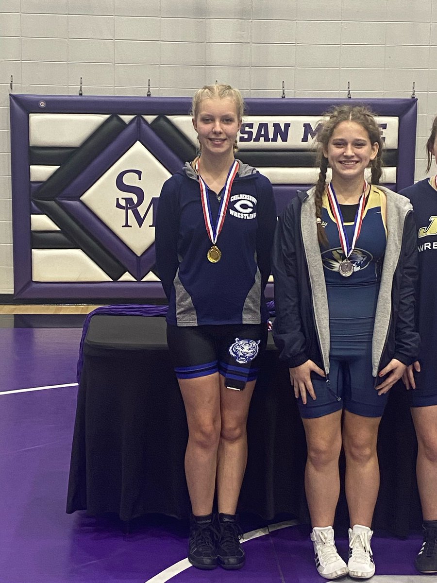 CburgHigh's tweet image. Congratulations to Rayne Cox and the CHS Wrestling team. Rayne is the first female in CHS history to bring home a tournament championship win 🥇 #settingthePACE