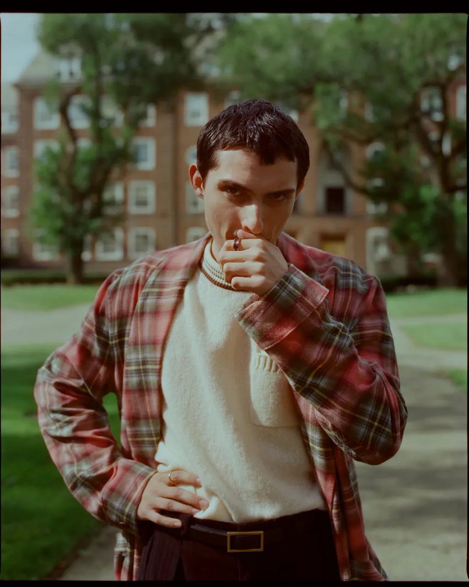 juniper_011's tweet image. They're both so pretty... someone needs  to put Millie and Finn in a romcom movie to save my mental health