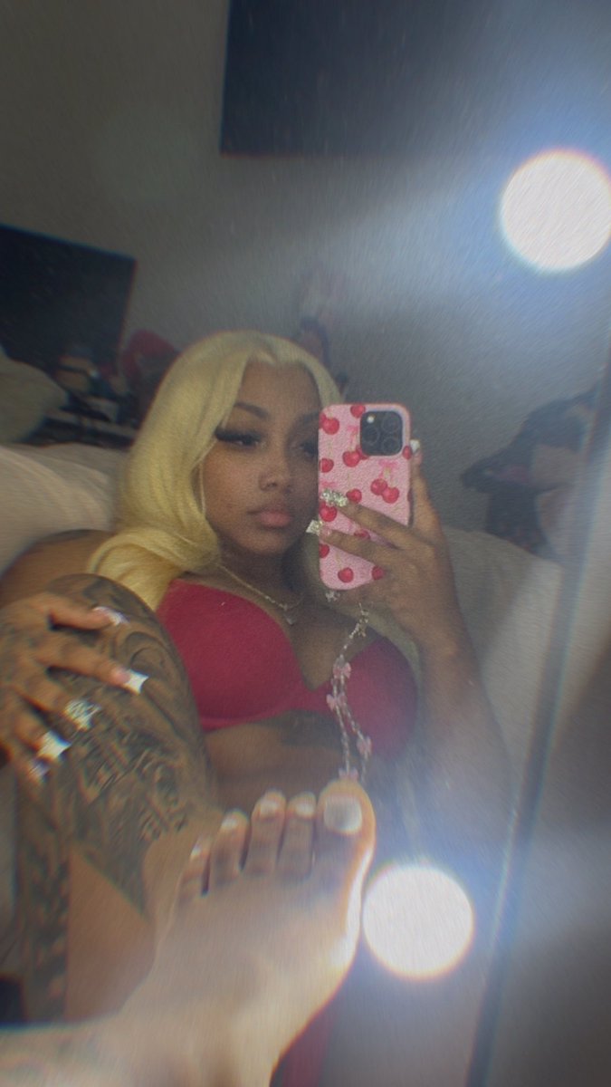 Yvette ✨ tweet media