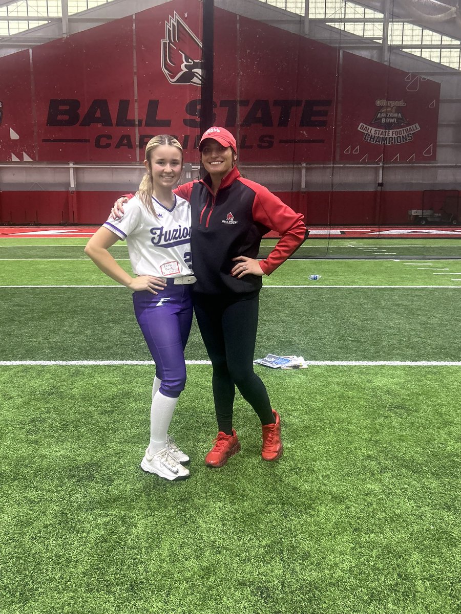 EmrieQuick's tweet image. Had an amazing day @BallStateSB yesterday learning so many new skills. Thank you @CoachPena_BSU , Coach Burns, Coach Steiner, and the team for putting on such a great camp!