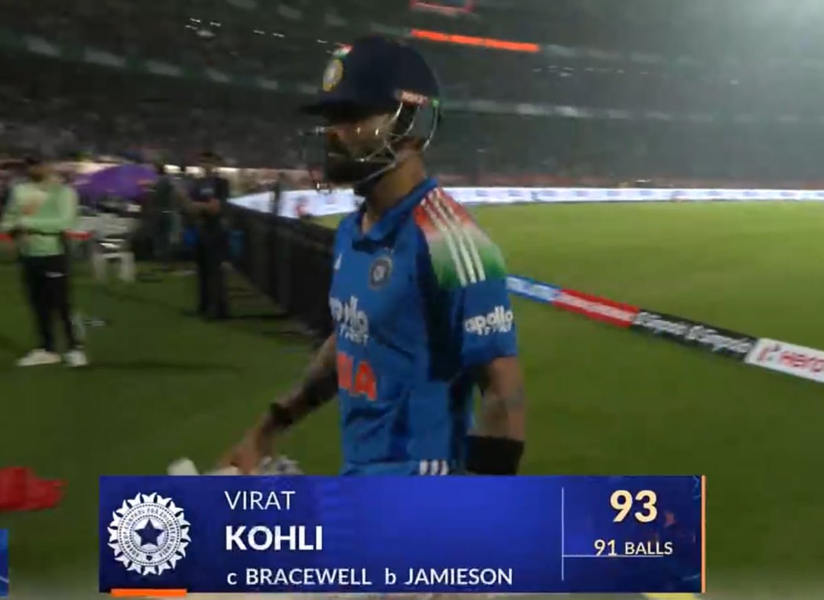 mateenrdx's tweet photo. TWITTER HAS CHANGED THE LIKE BUTTON TO CELEBRATE AFTER  VIRAT KOHLI SCORED 93 RUNS AGAINST NEW ZEALAND

Virat Kohli fans like &amp; retweet ❤️ 

 #ViratKohli𓃵 #INDvsNZ #Viratkohli
#ViratKohli https://t.co/AZkf822fOS