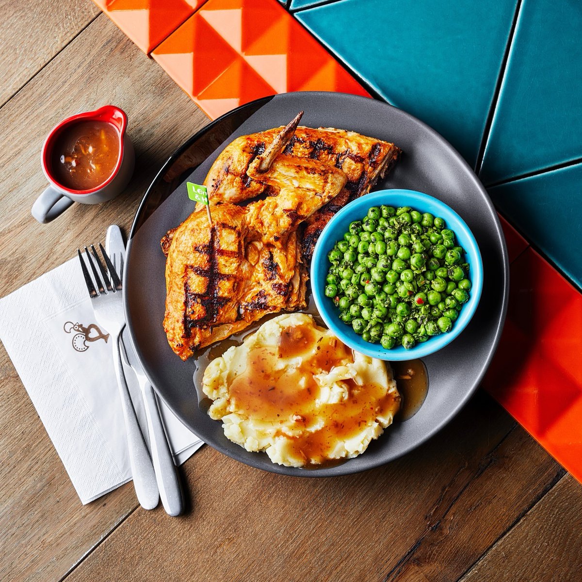 Winter cravings, Nando’s style! ❄️ 

Creamy mash topped with PERi‑Chicken gravy – the ultimate comfort combo to warm up chilly days 😋