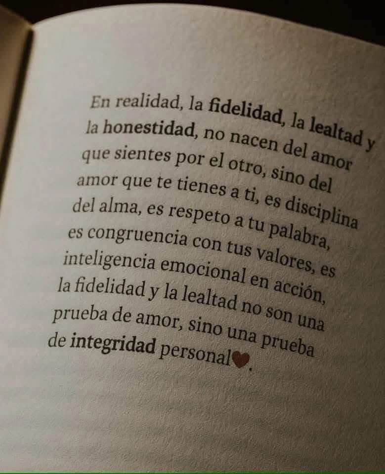 edusax79's tweet photo. Cuanta verdad… y cuanta gente sin integridad personal en este mundo. https://t.co/aKp9B40zJF