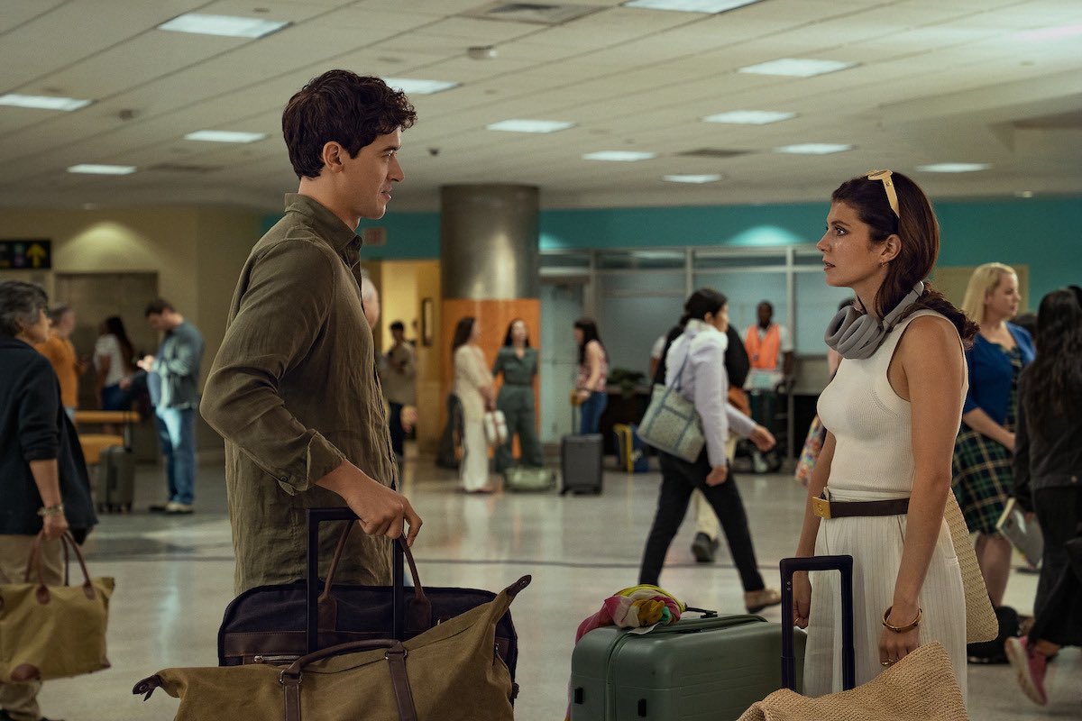 paolovignolo1's tweet photo. No pude quitarme la sensación de que Gente que conocemos en vacaciones habría funcionado mejor como una serie (un episodio por cada vacación) permitiéndonos más tiempo para enamorarnos de Poppy y Alex, pero aún así fue una experiencia divertida de ver 

#PeopleWeMeetOnVacation https://t.co/DnsICIheYS