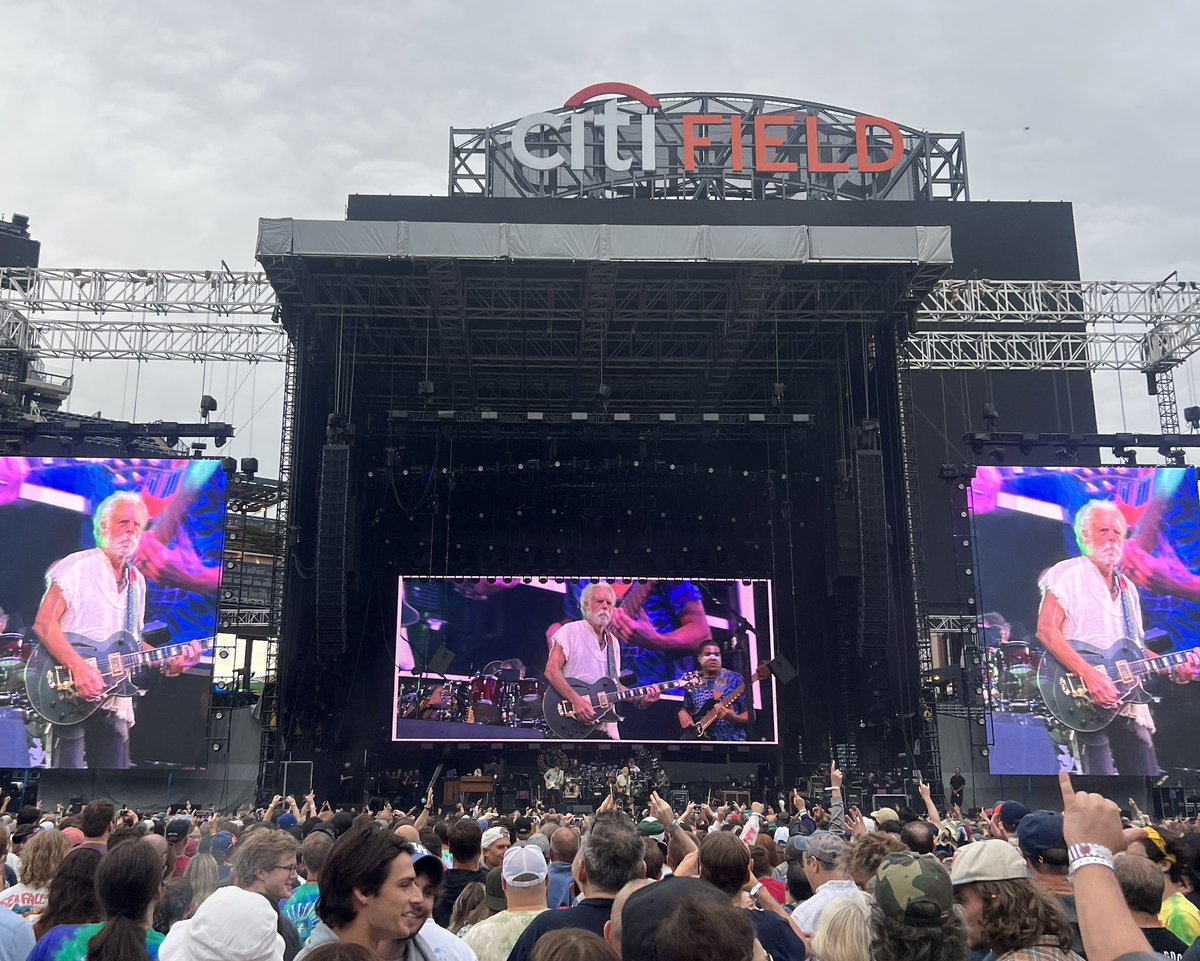 CitiField's tweet image. We are deeply saddened by the passing of Bob Weir. His music and legacy will live on forever. 💙