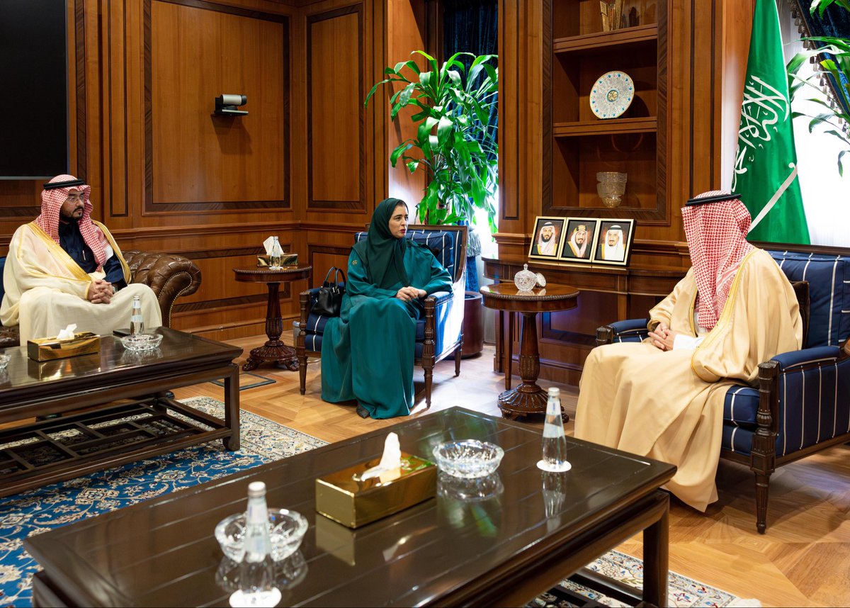 KSAmofaEN's tweet image. #Riyadh | Minister of State for Foreign Affairs, Member of the Council of Ministers, and Envoy for Climate H.E. @AdelAljubeir received Dr. @HananBalkhy, Regional Director of @WHOEMRO. During the meeting they discussed topics of common concern.