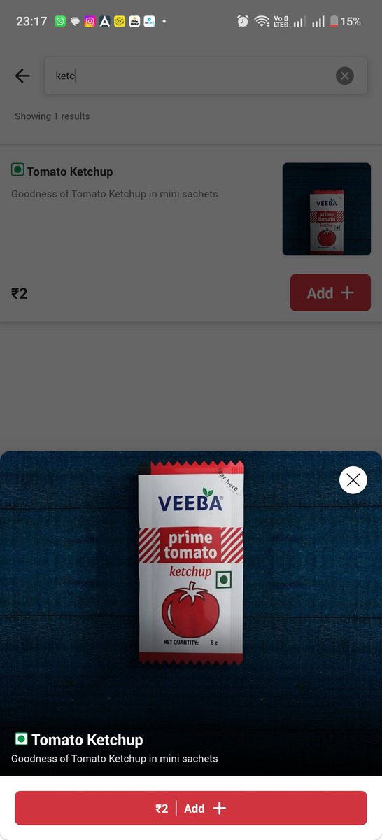 japeshjain's tweet photo. @dominos_india @dominos 

Today I ordered from domino and as per website listing VEEBA ketchup added around 13 but i received diffrent brand of ketchup called foodcoast very low brand. Looks like store are doing fraudulent by ketchup. https://t.co/lLqTrsCnyI