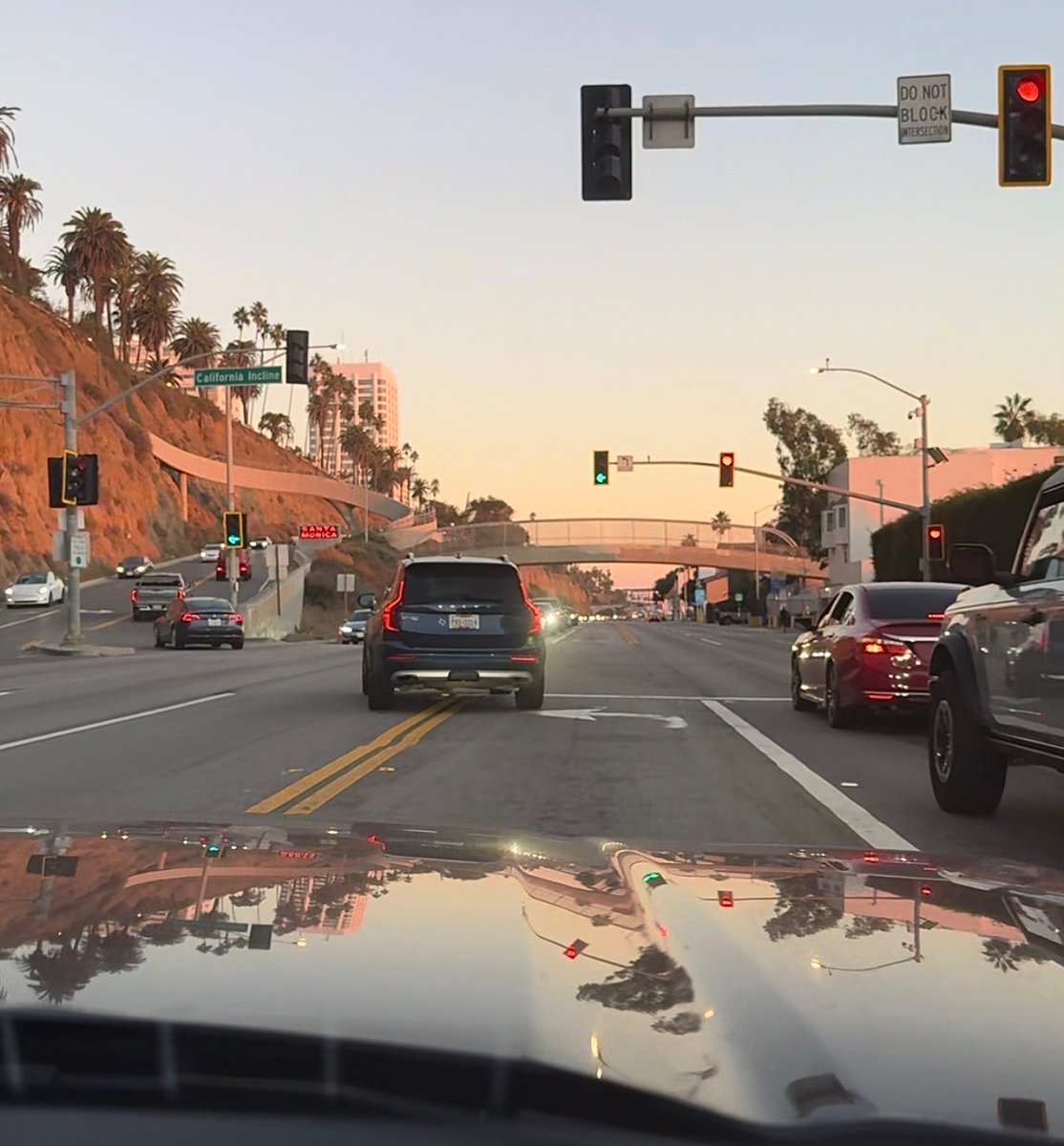 GTAVI_Countdown's tweet image. “Turn off the GPS, I’m a GTA veteran.”