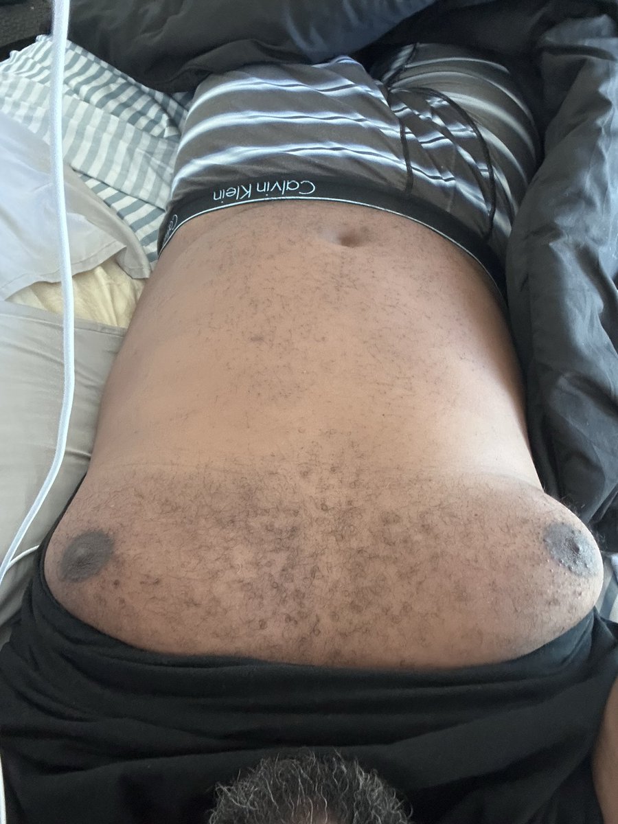 thickbruhinLA's tweet photo. Hanging tough https://t.co/TMJ0GCH711