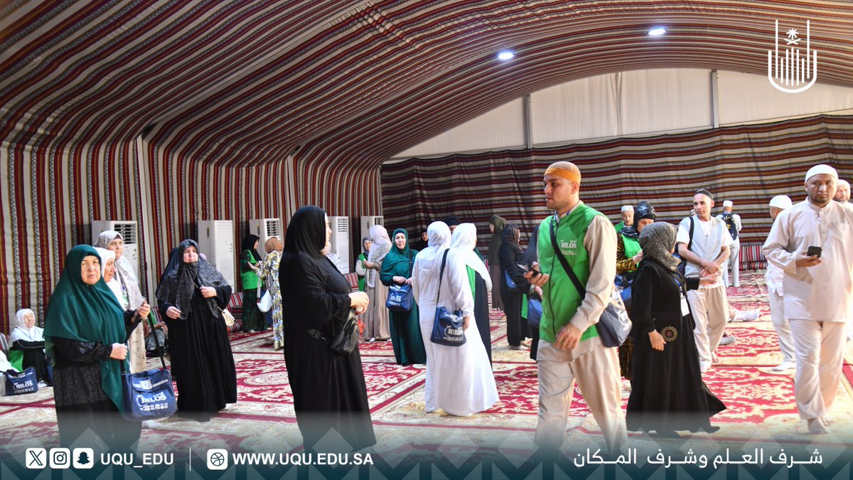 ضمن فعاليات #شتاء_مكة؛ زار وفد من الزوار والمعتمرين فعاليات #شتوية_جامعة_أم_القرى؛ والتي تحتضن باقةً متنوعة من البرامج الثقافية والمعرفية والترفيهية، والمصممة لإثراء تجربة الزائر والمعتمر الثقافية، وتبرز جهود #جامعة_أم_القرى في خدمة ضيوف الرحمن.