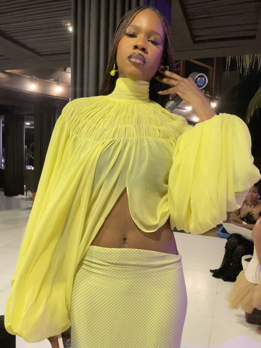 notnaskii's tweet image. The girlies for Raindance. Styled by me 🧎🏾‍♂️

All Nigerian brands, so if you care instagram.com/styledbynaskii…