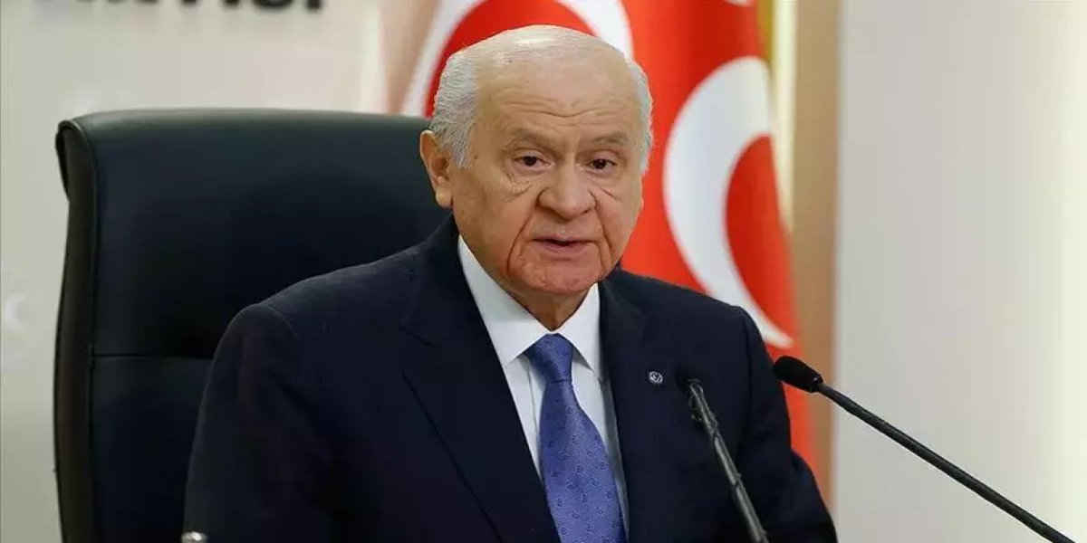 MHP LİDERİ DEVLET BAHÇELİ EK ATAMA DOSYASINI YENİDEN MASAYA YATIRDI! 📢

📌 BAHÇELİ, ÖĞRETMENLERİN YOĞUN TALEBİ ÜZERİNE EK ATAMA KONUSUNU YENİDEN EN ÜST SIRAYA ALDI!

📌 ZONGULDAK İL BAŞKANI ÇAĞATAY İPEKÇİ, ÖĞRETMENLERİN SESİNİ İL BAŞKANLARI TOPLANTISI'NDA BİZZAT LİDERİNE İLETTİ!