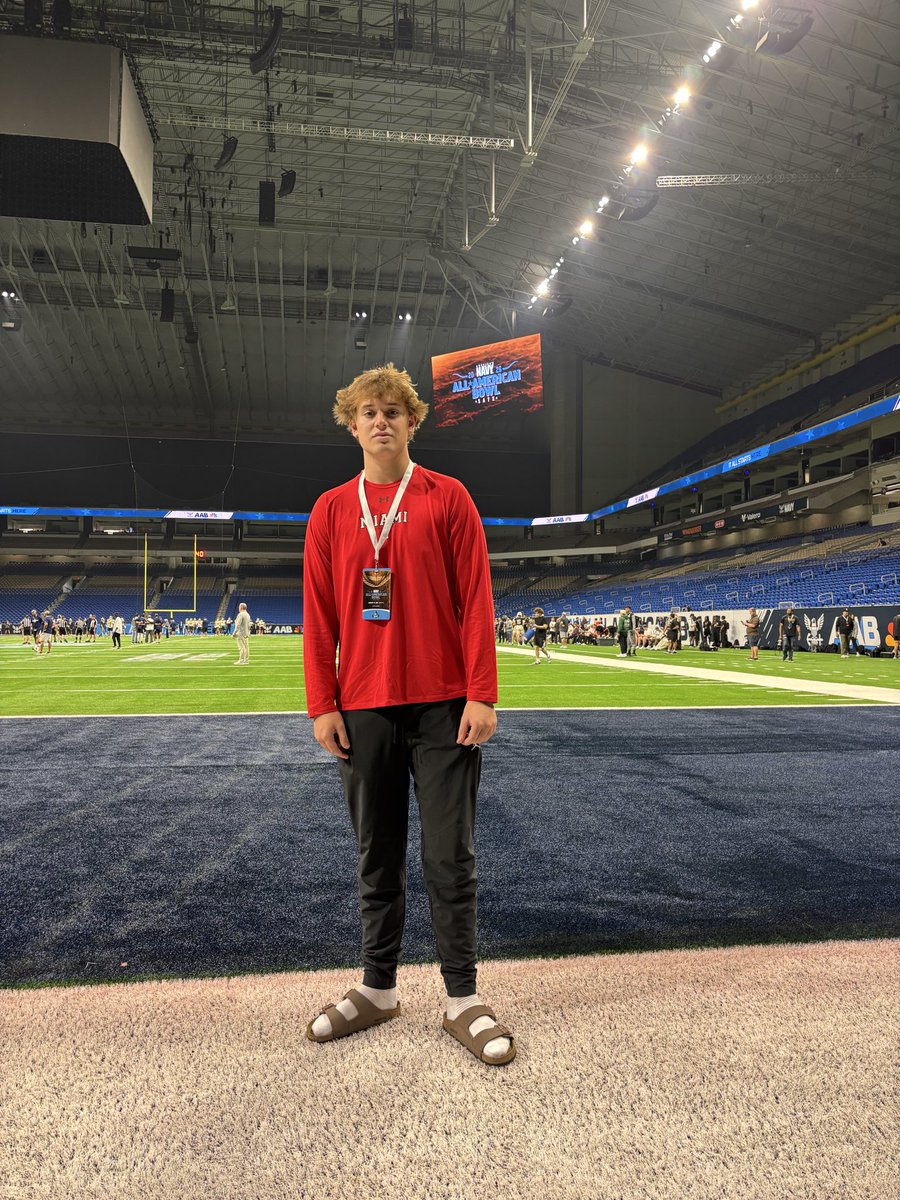 York HS FB Recruits tweet media