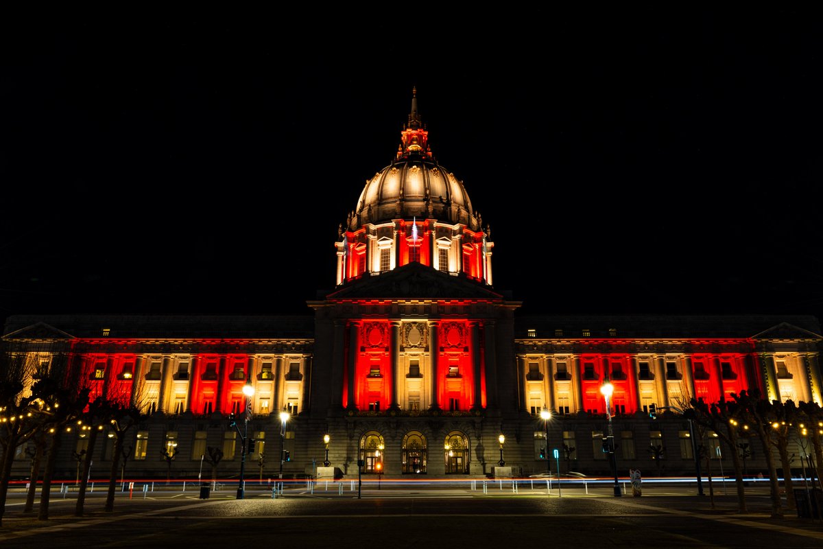 49ers's tweet image. The Bay is all about that red and gold.