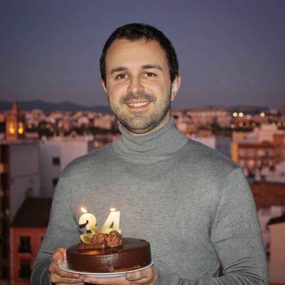 Pues ya son 34. Gracias a todos por vuestras felicitaciones ❤️🎂🎉
