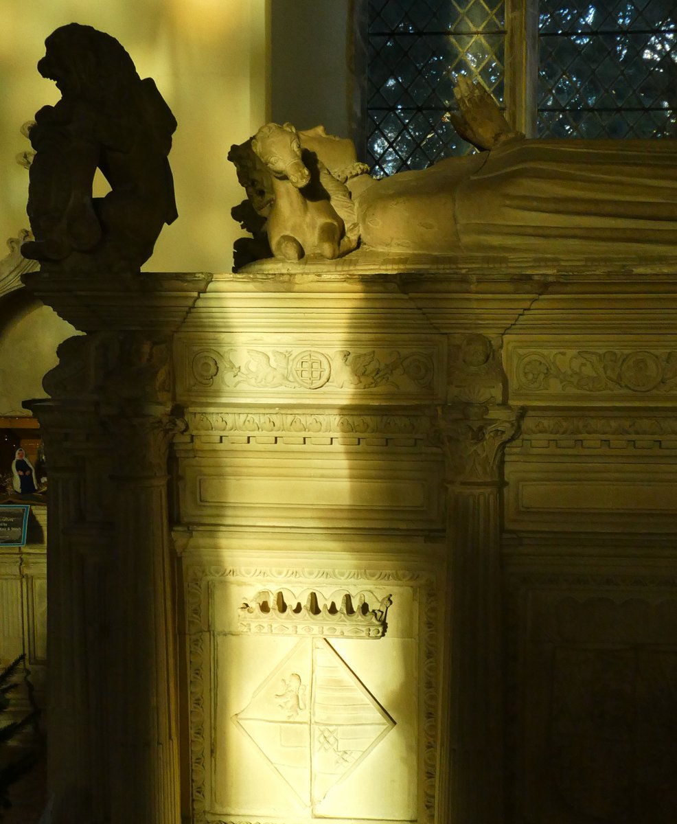 beatricegroves1's tweet image. Beautiful yellow light in Framlingham Church, #Suffolk
An early eighteenth century mystical painting known as a 'Glory' which is a mystical representation of God💛
#SundayYellow