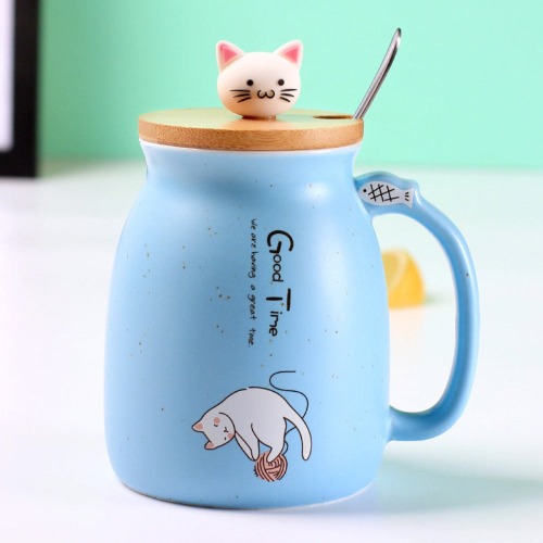 I just received Adorable Cat Cartoon Ceramic Coffee Mug - Blue by Onetify from zeomaniac via Throne. Thank you! throne.com/lilleafei #Wishlist #Throne