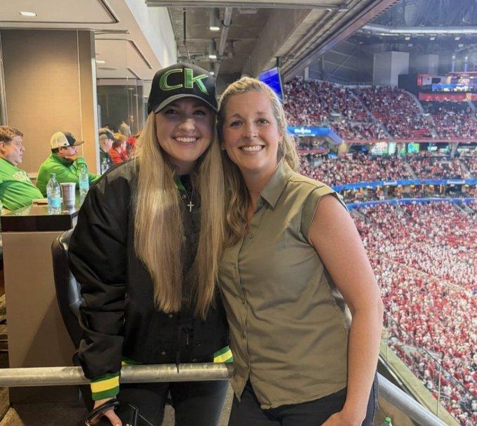 🥂BREAKING: Erika Kirk photographed at the Peach Bowl in Atlanta, without the kids and continuing to celebrate Charlie Kirk's assassination as she lives her best single life. Famous, $50+ million added to the bank account, dropped that mom life for a CEO job with no