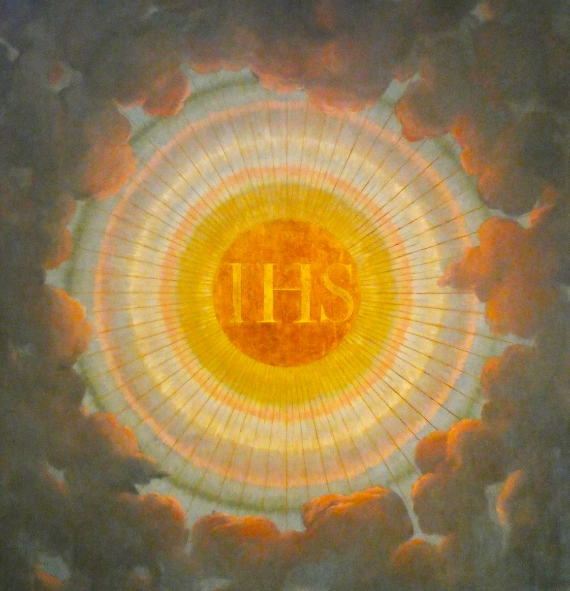 beatricegroves1's tweet image. Beautiful yellow light in Framlingham Church, #Suffolk
An early eighteenth century mystical painting known as a 'Glory' which is a mystical representation of God💛
#SundayYellow
