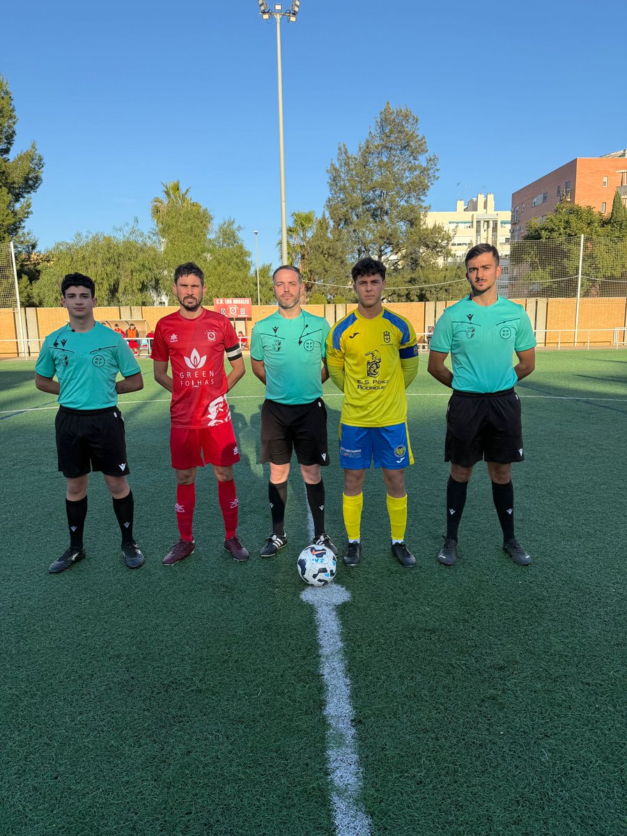🔚FINAL🥅
SENIOR 0-3 Aljaraque

#NuevoComienzoMismaPasión 
#SienteElRojo 
#CDLRdesde1994