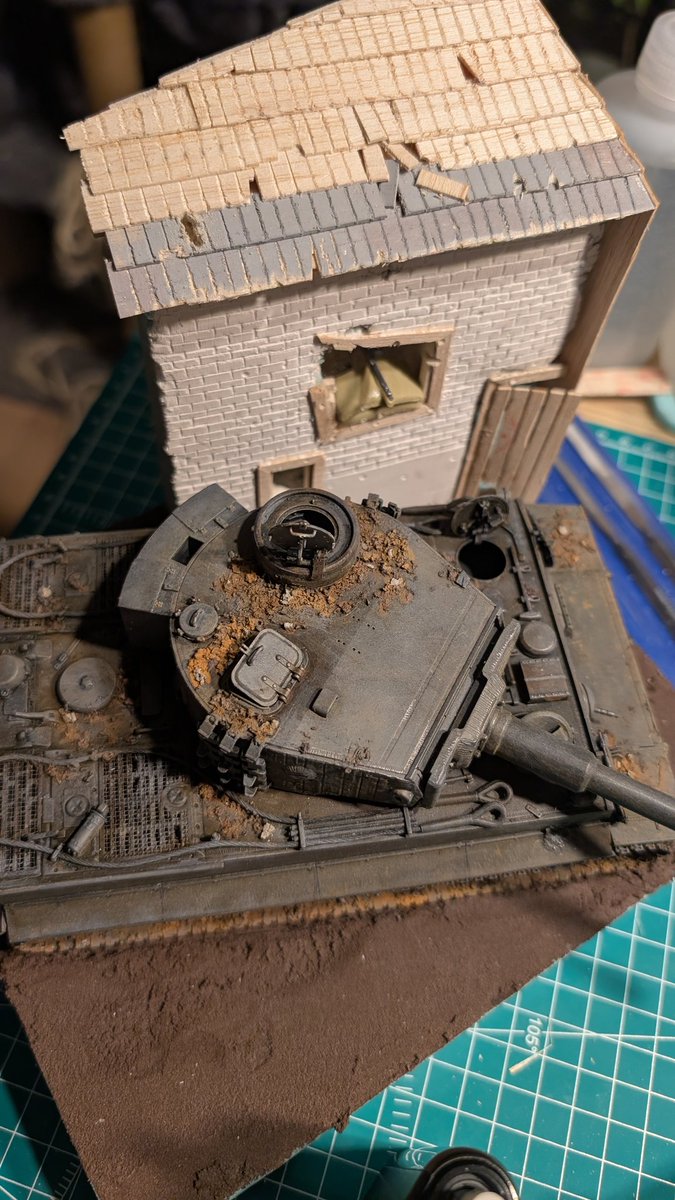 Scryti's tweet photo. 013 - unlucky - WIP diorama- scale 1:35
#modeltank #diorama #scalemodel https://t.co/DaLNxEsFf6