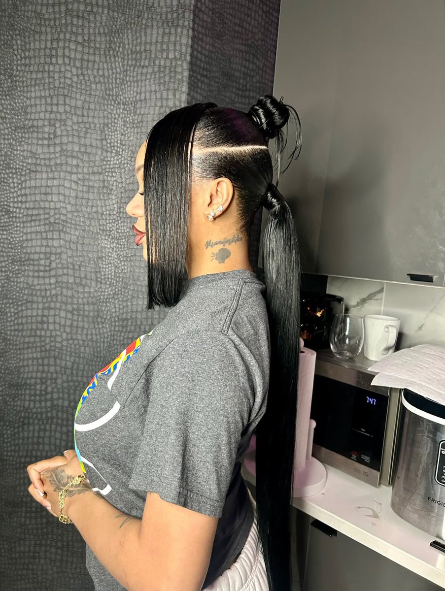 wavecheckers's tweet image. GloRilla switched up her hairstyle 👀🔥