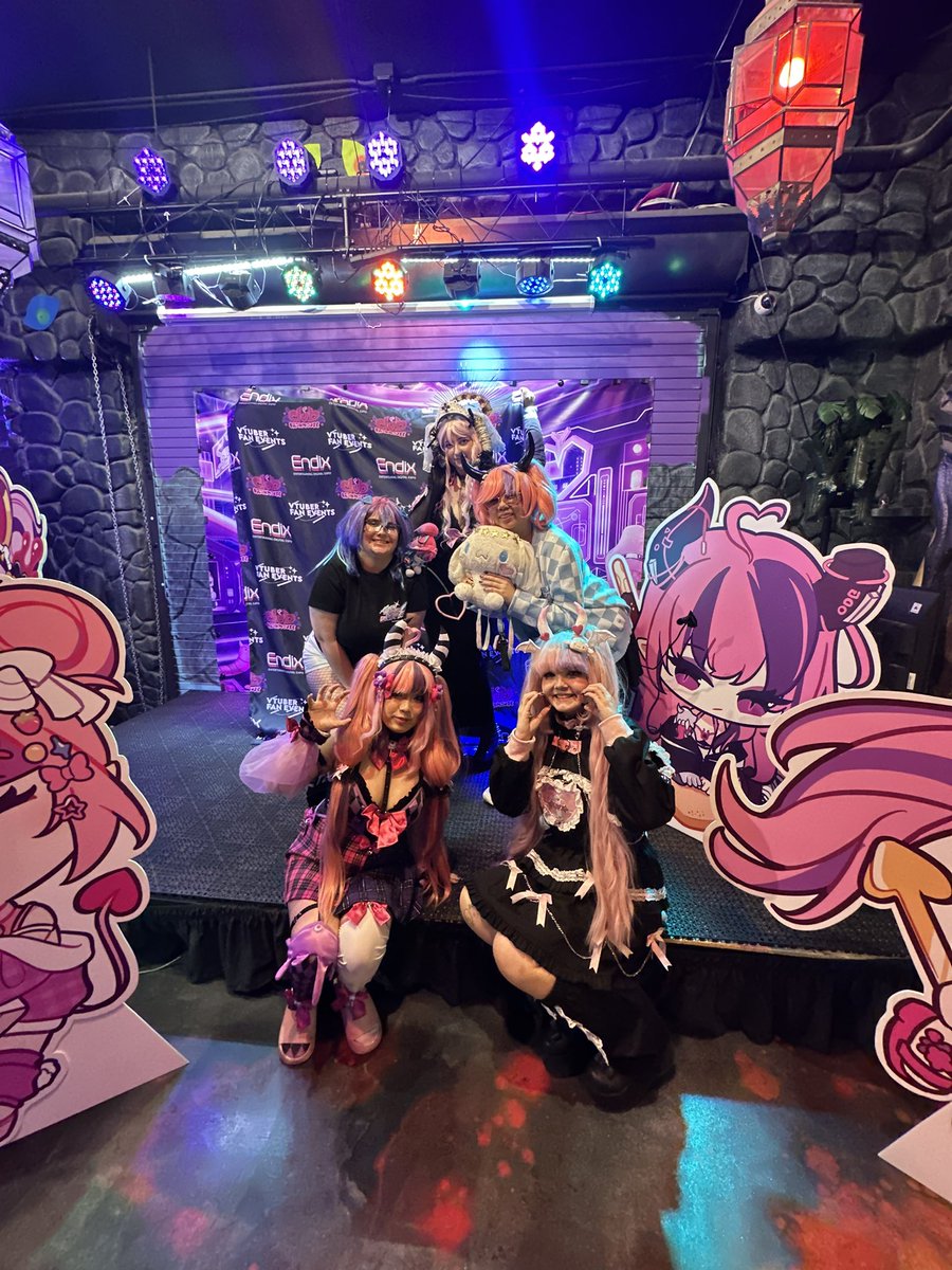 kaitlyn ♡ 🔜 Weebcon tweet media