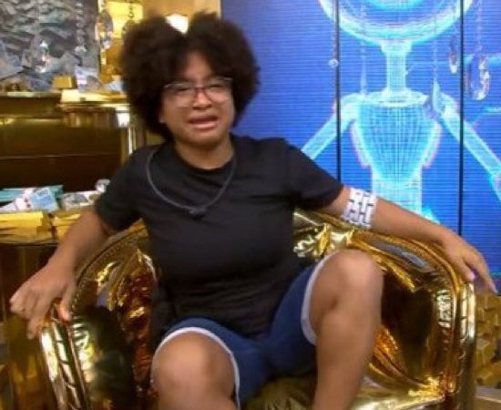 RubiPerezBBB's tweet image. Vou dizer uma coisa a vocês. As pessoas só querem a Milena Fora por um motivo! Por que ela é Preta, e nem adianta vir dizer que é militância ou pauta racial, por que é racismo estrutural mesmo, a Bia do Brás era pior, gritava e era louca e as pessoas gostavam! #BBB26