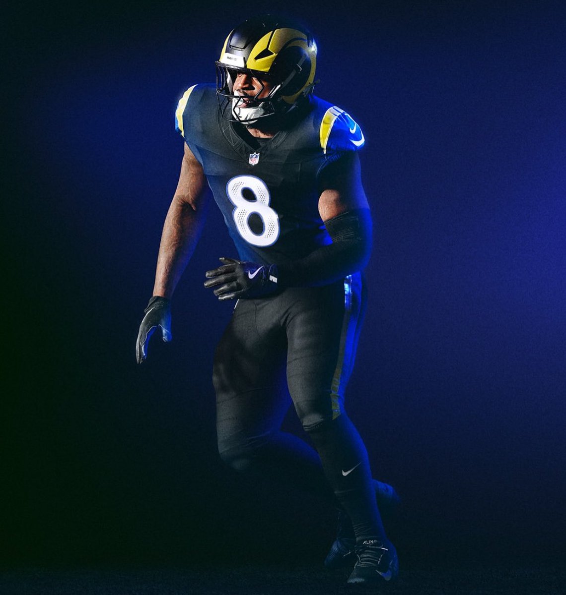 fashion_nfl's tweet image. No chance it happens.  But Rams-Seahawks Rivalries for NFC title would be genius.  Cements the aesthetic initiative in NFL lore, further boosts sales, and gives real stakes to the actual RIVALRIES component.  Plus below is legitimately better than royal-white-royal vs all-navy.