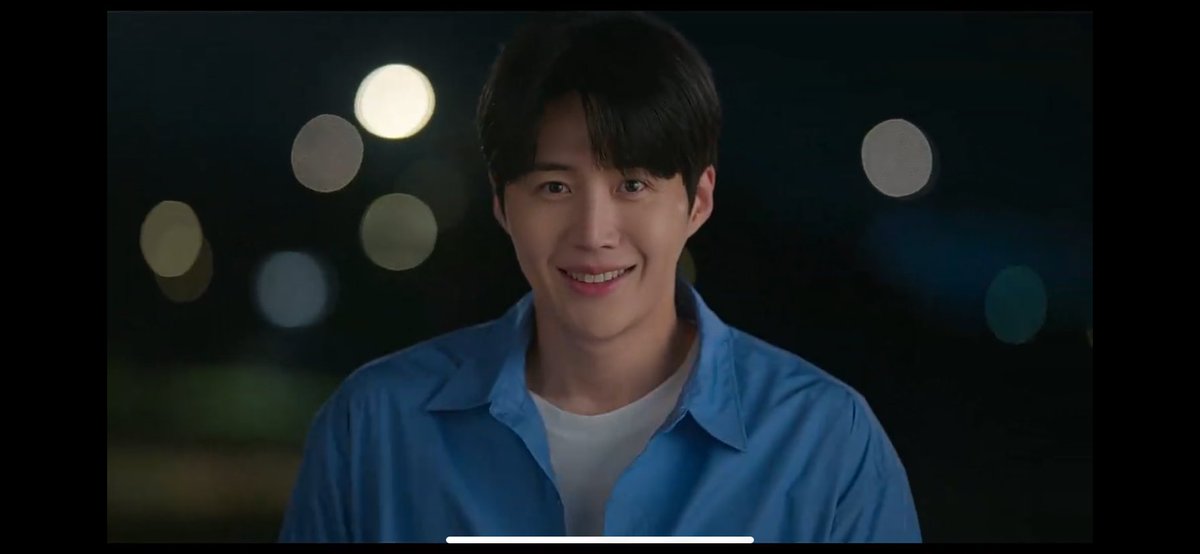 rdkzll's tweet photo. DEMI ALLAH AKU TD MALAM BEGINI JUGA AMPE KU SS😭😭😭😭😭soalnya di scene ini kan pertama kalinya mereka bisa ngobrol santai trus juga pertama kalinya hojin senyum jadi kyk ajdkajska titik balik https://t.co/zTEApVKGL1