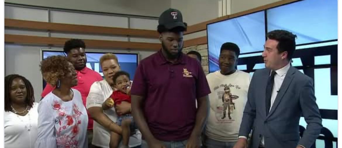 Tyler Johnson once committed live on our show in Louisiana (to Texas Tech at the time)

Now we both will be in Kansas

….also ignore my bed hair